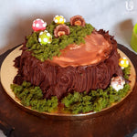 Load image into Gallery viewer, Ferrero Rocher Cake Cakes &amp; Dessert Bars
