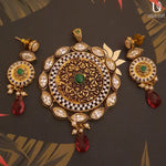 Load image into Gallery viewer, Antique Kundan Set Jewelry Sets
