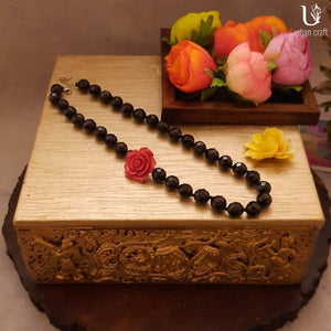 Bora Necklace-Black Necklaces