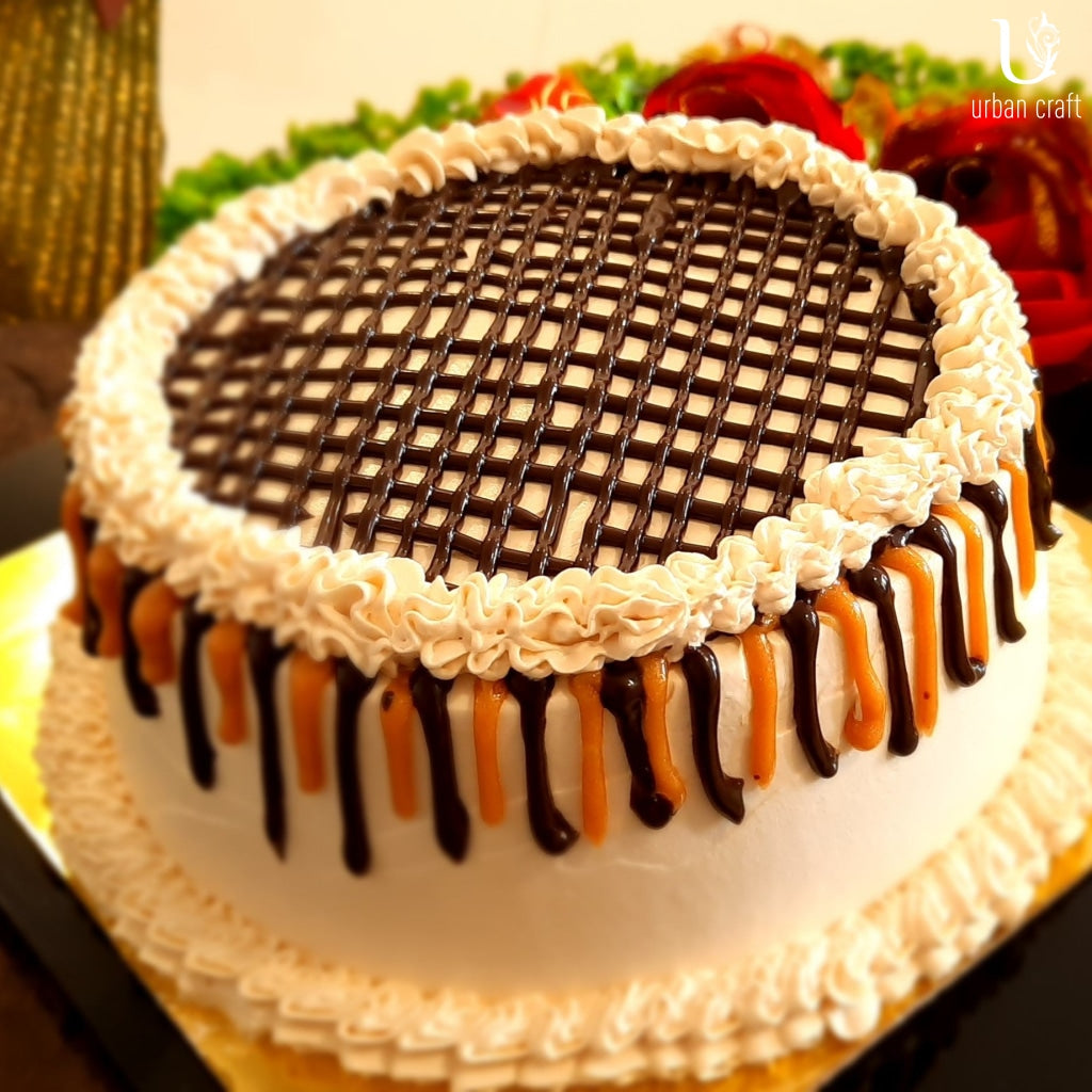 Affable Butterscotch Cake With Chocolate Box – Order Online Cake:  Chandigarh, Panchkula, Mohali Delivery | Birthday Cakes | Kids Cakes |  Fruits Cake | Premium Cakes