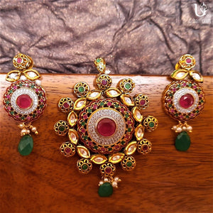 Golden Wheel Set Jewelry Sets