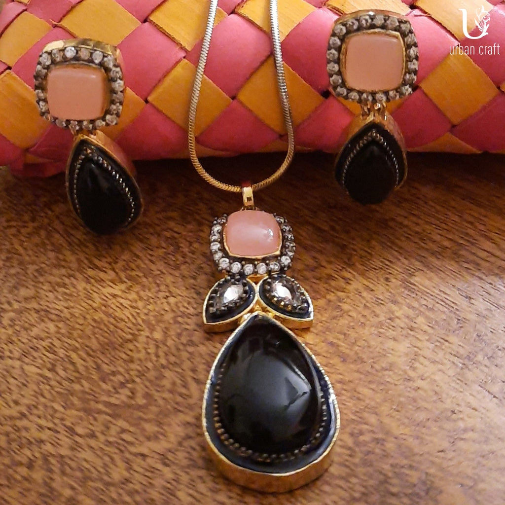 Pretty In Pink N Black Jewelry Sets