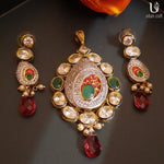 Load image into Gallery viewer, Red-Green Kundan Set Jewelry
