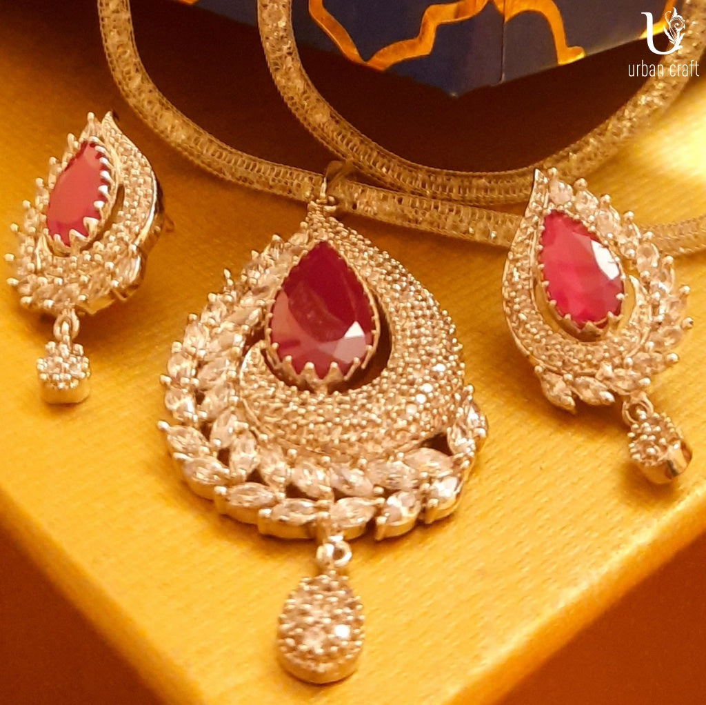 Ruby Glow Set Jewelry Sets