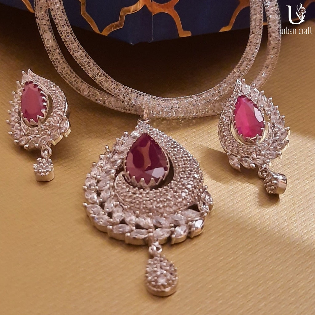 Ruby Glow Set Jewelry Sets